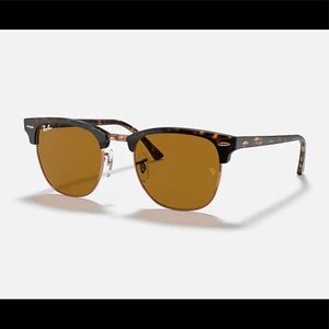 Ray Ban Clubmaster Classic sunglasses